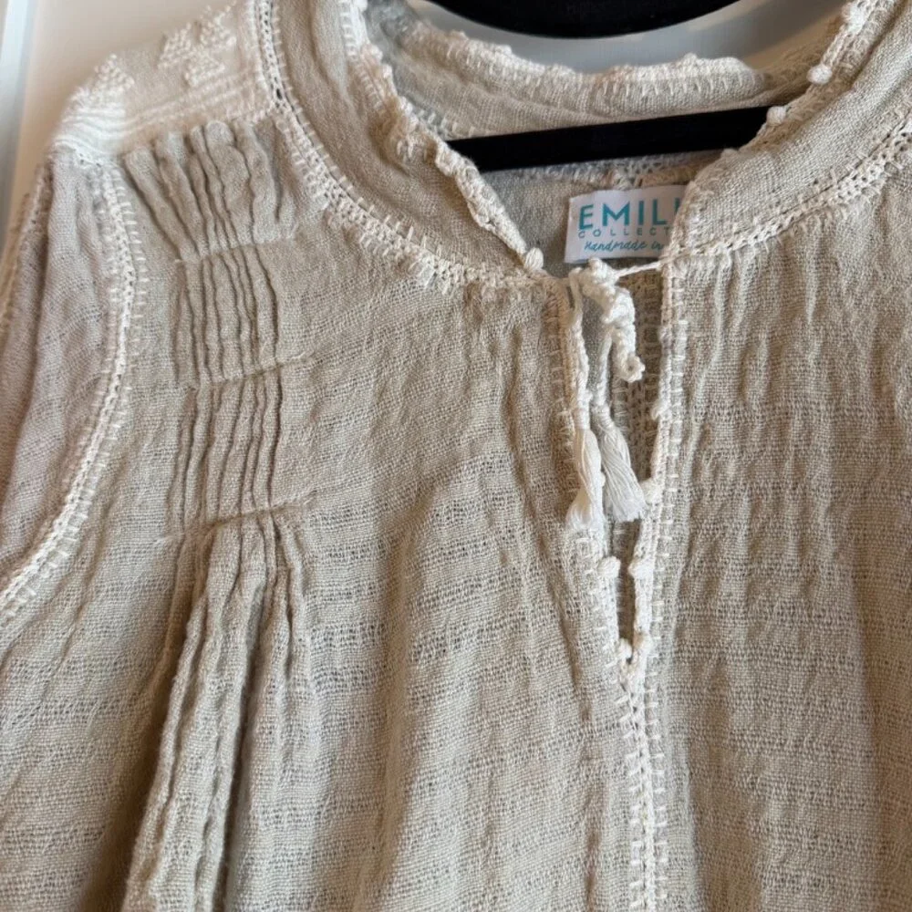 Crochet Mexican Victoria Blouse from Emilia Collection Mi Golondrina - Picture 3 of 8